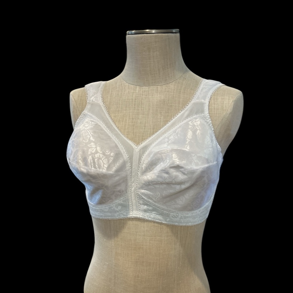 Playtex White Lace Bra